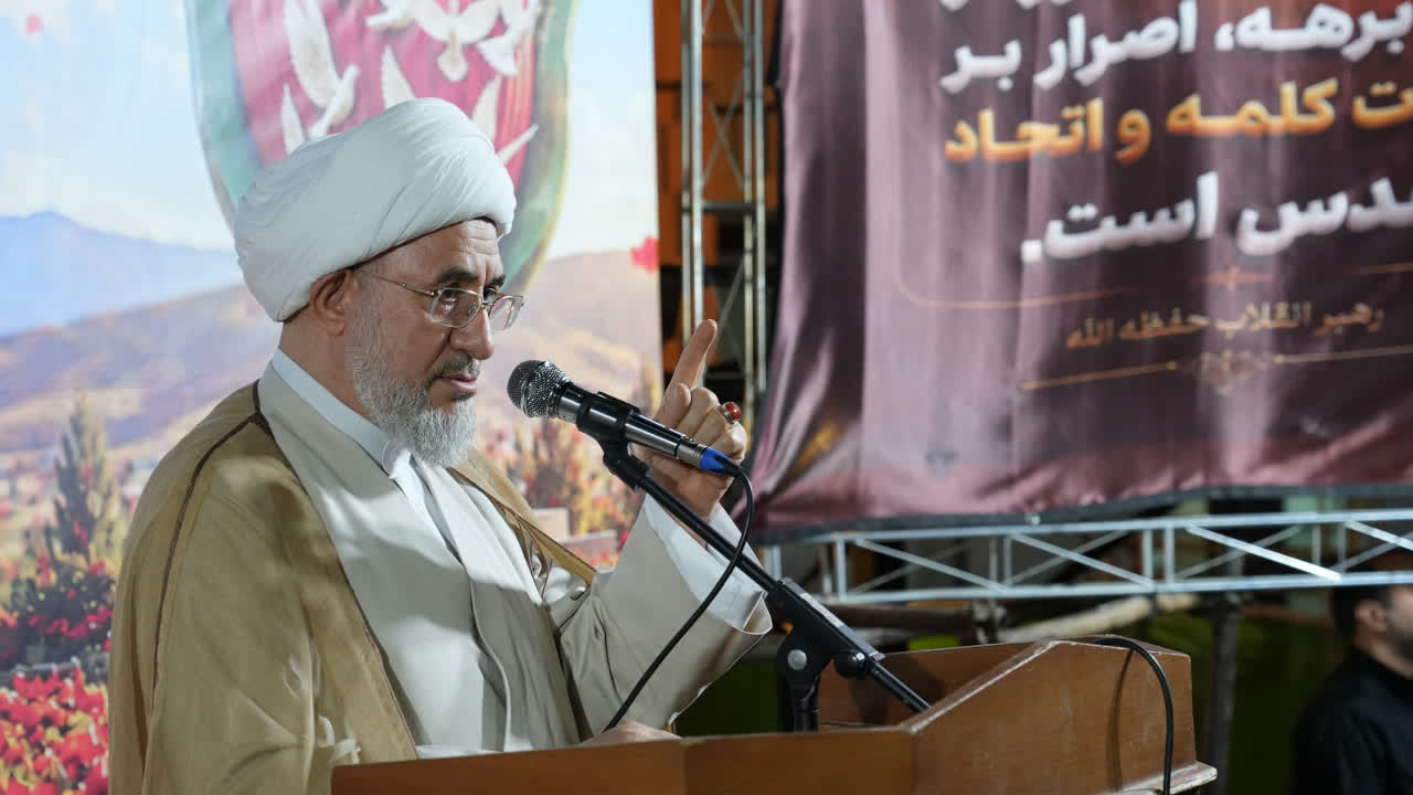 حضور آیت‌ الله اراکی در تجمعات شبانه  اراک ، میدان شهداء